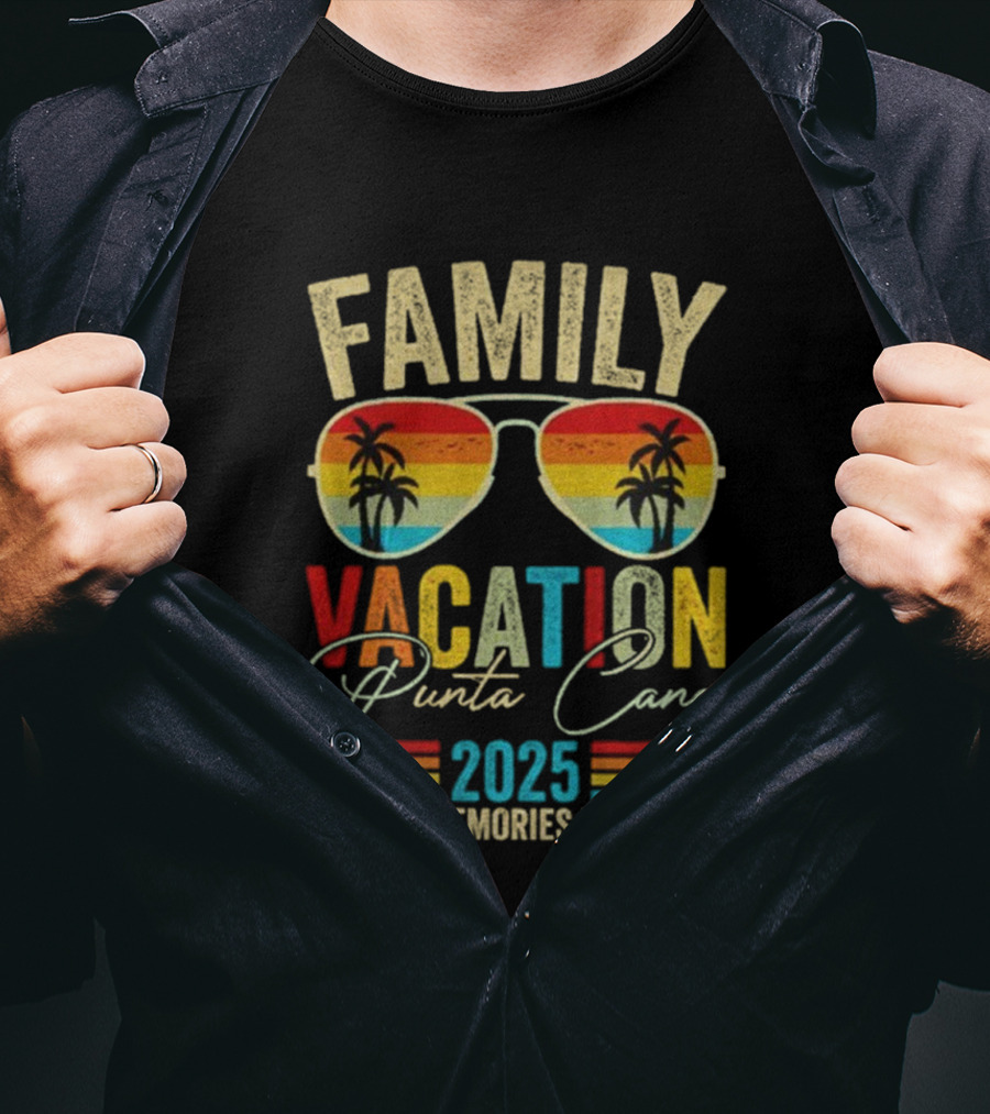 Family Vacation Punta Cana 2025 Making Memories Together Vintage Sunglasses Palms T-Shirt