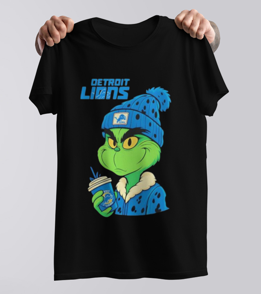 Detroit Lions Grinch Christmas Hat Coffee Cup T-Shirt