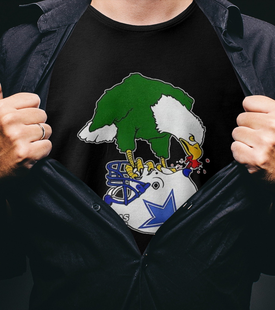 Philadelphia Eagles Pecking Dallas Helmet Dallas Sucks T-Shirt