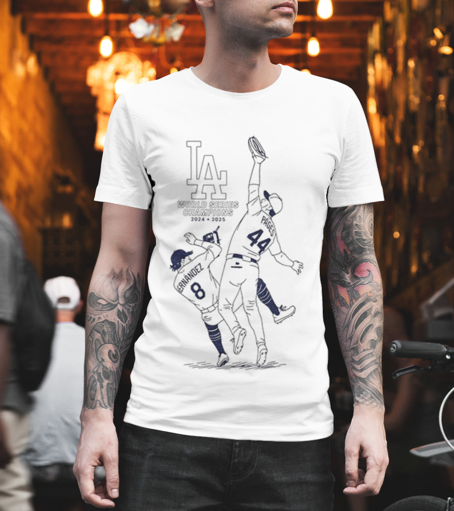 LA Dodgers 2025 World Series Champions Hernandez Amazing Catch T-Shirt