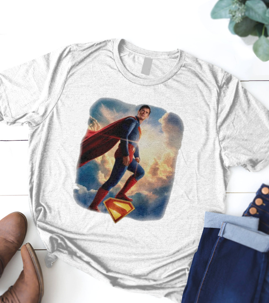 Superman 2025 Faded Standing Iconic Cape And Emblem T-Shirt