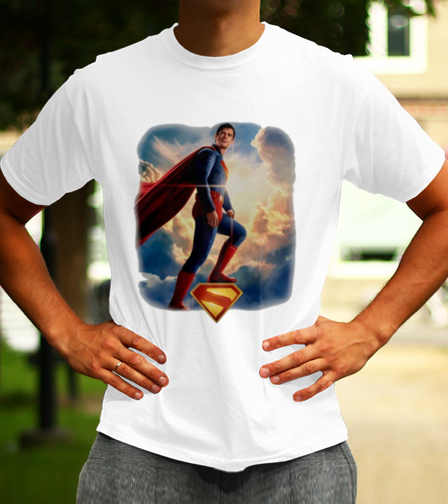 Superman 2025 Faded Standing Iconic Cape And Emblem T-Shirt