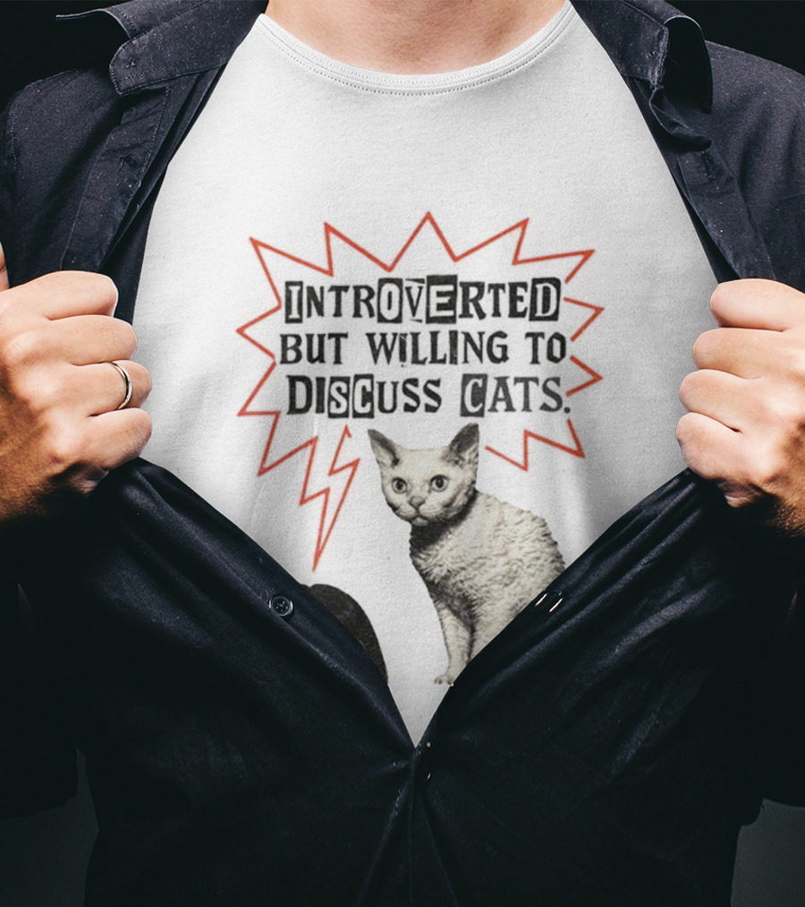 Introverted But Willing To Discuss Cats Vintage Style Funny Cat Design T-Shirt