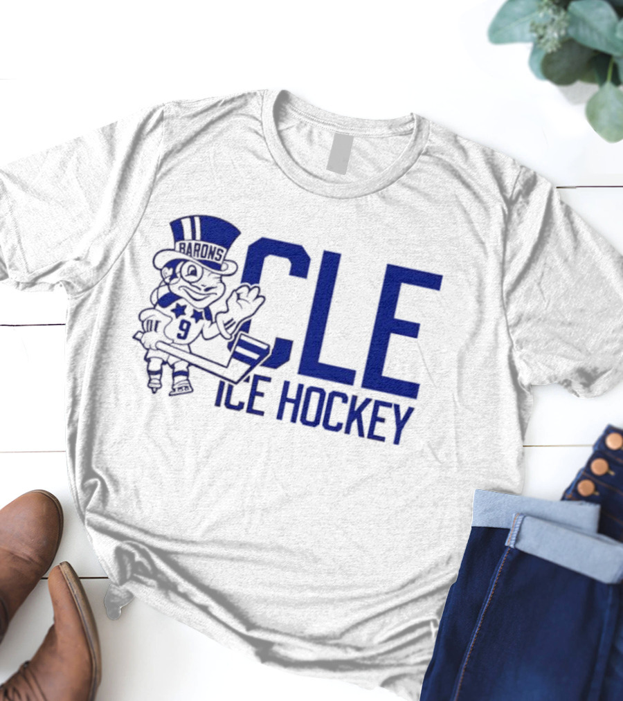 CLE Ice Hockey Top Hat Mascot 9 T-Shirt