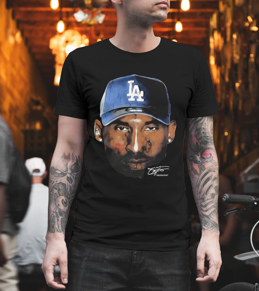 Kobe Bryant LA Dodgers Big Face Signature Cap T-Shirt