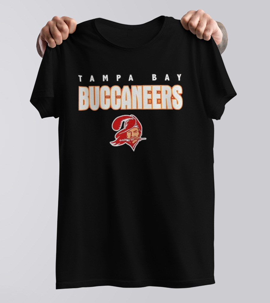 Tampa Bay Buccaneers Vintage Bucco Bruce Retro Style T-Shirt