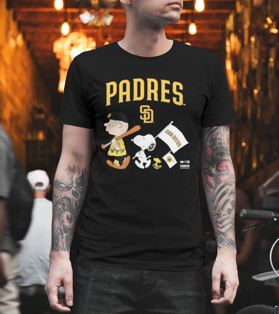 San Diego Padres Peanuts Charlie Brown Snoopy Flag T-Shirt