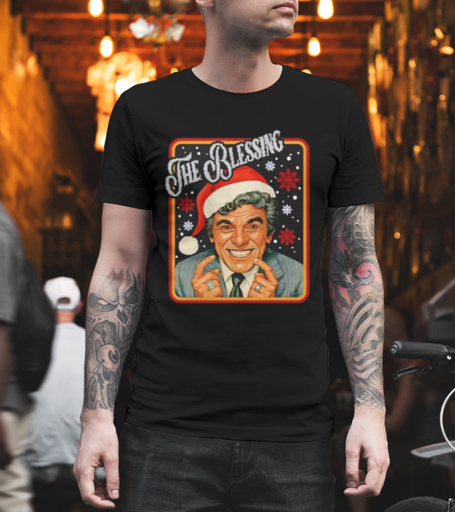 Uncle Lewis The Blessing Santa Hat Christmas Vacation Snowflakes T-Shirt