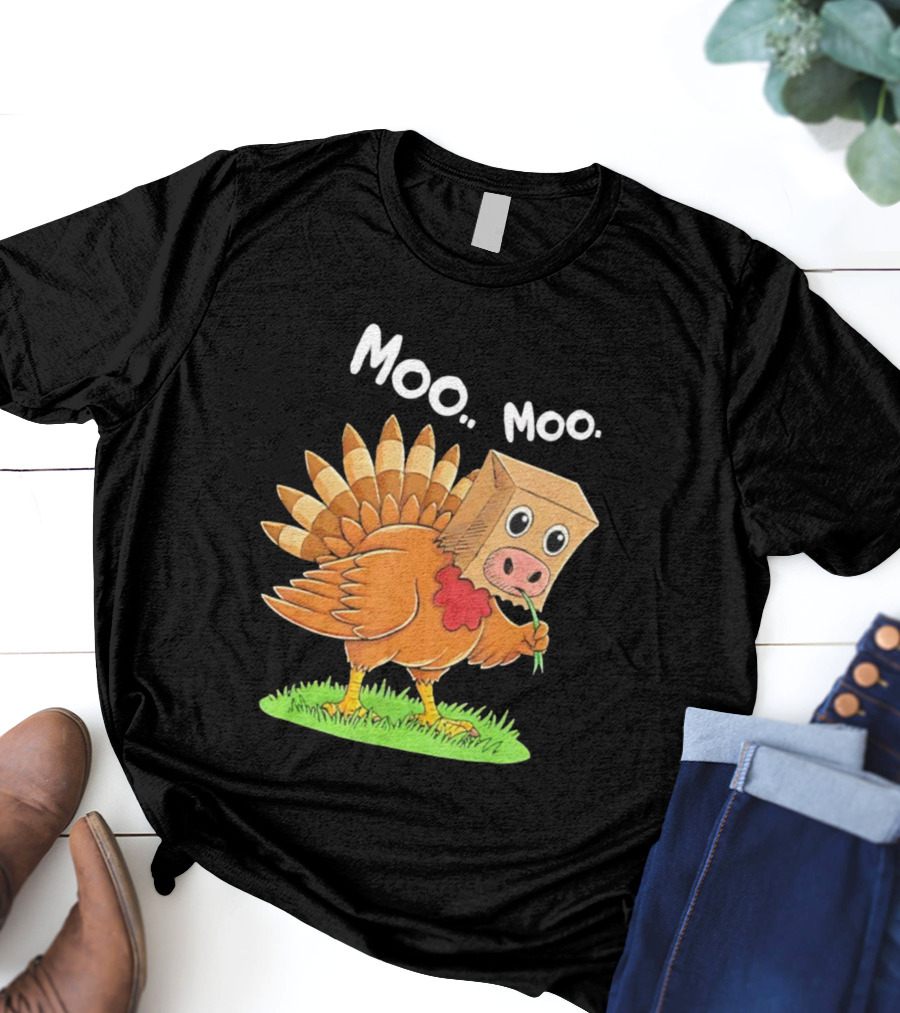 Turkey Cow Moo Moo Thanksgiving Funny T-Shirt