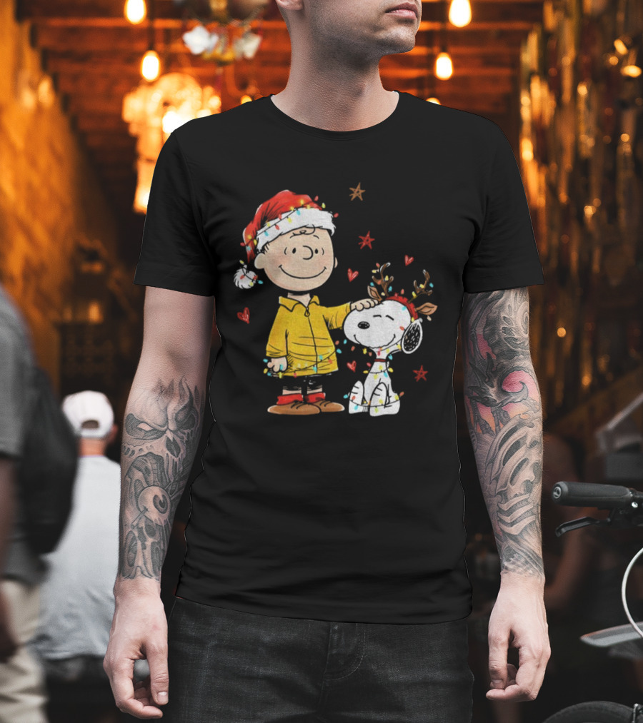 Charlie Brown Snoopy Santa Hat Merry Christmas Reindeer Holiday Lights T-Shirt