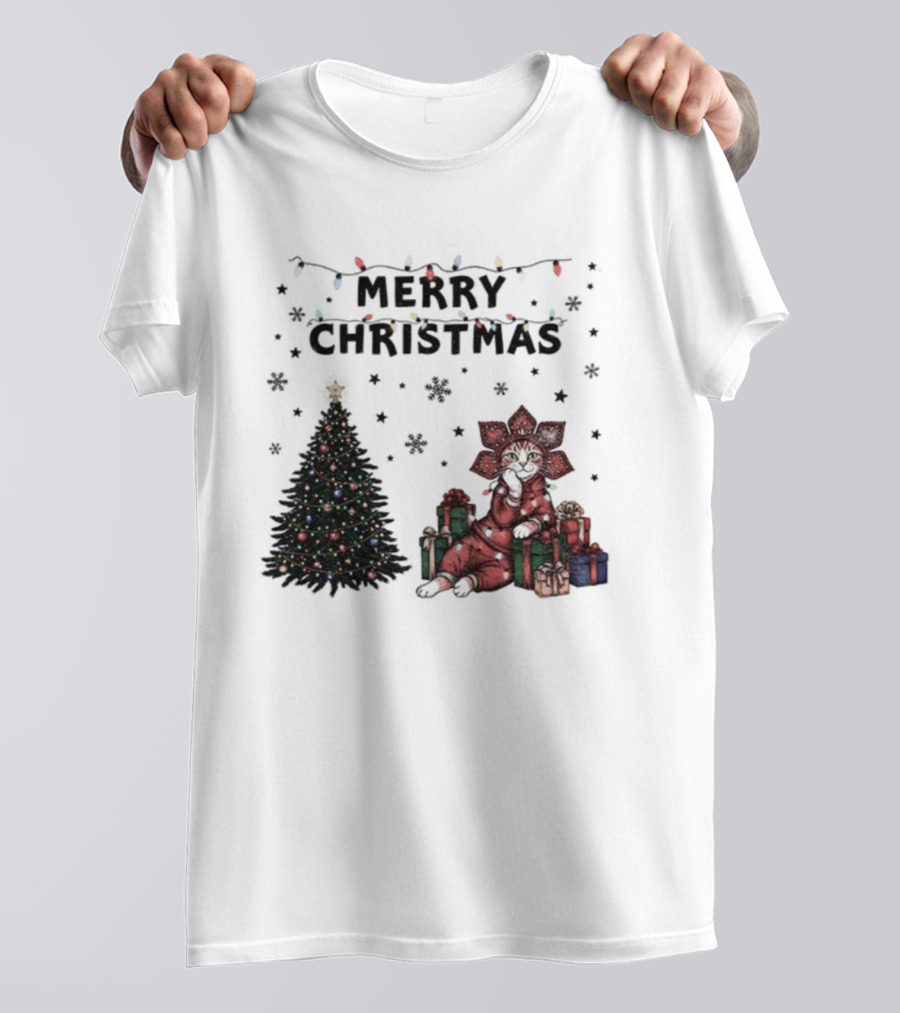Cute Cat With Gifts Christmas Tree Lights Merry Christmas T-Shirt