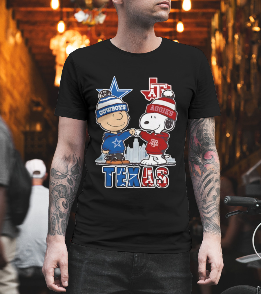 Charlie Brown Snoopy Cowboys Aggies Texas Peanuts Fan Apparel T-Shirt