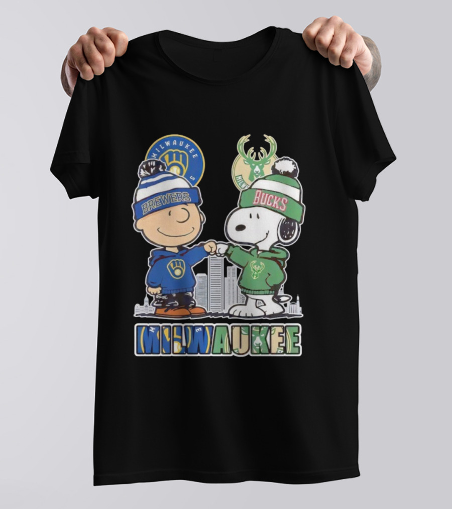 Charlie Brown Snoopy Milwaukee Brewers Bucks Fist Bump T-Shirt