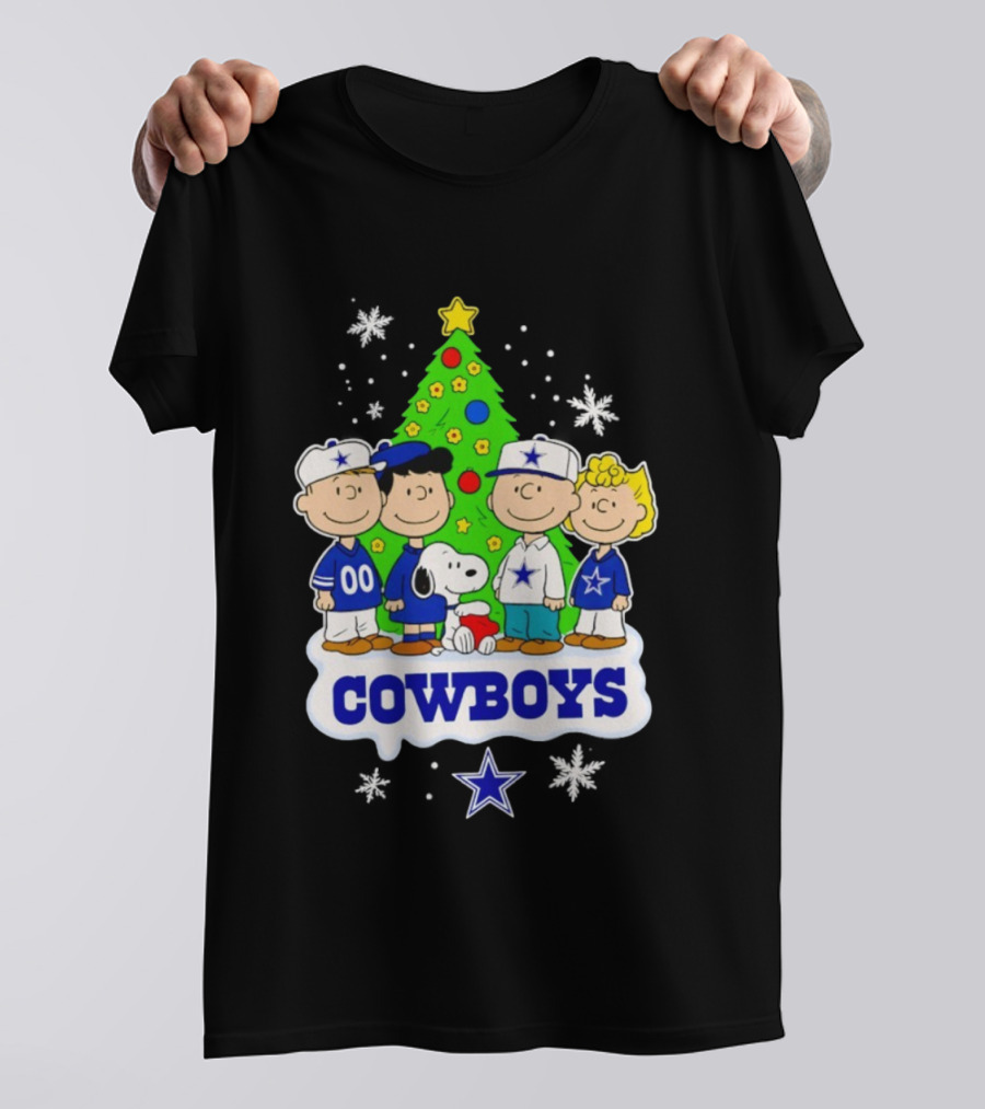 Peanuts Christmas With Dallas Cowboys NFL Team Snoopy And Friends T-Shirt