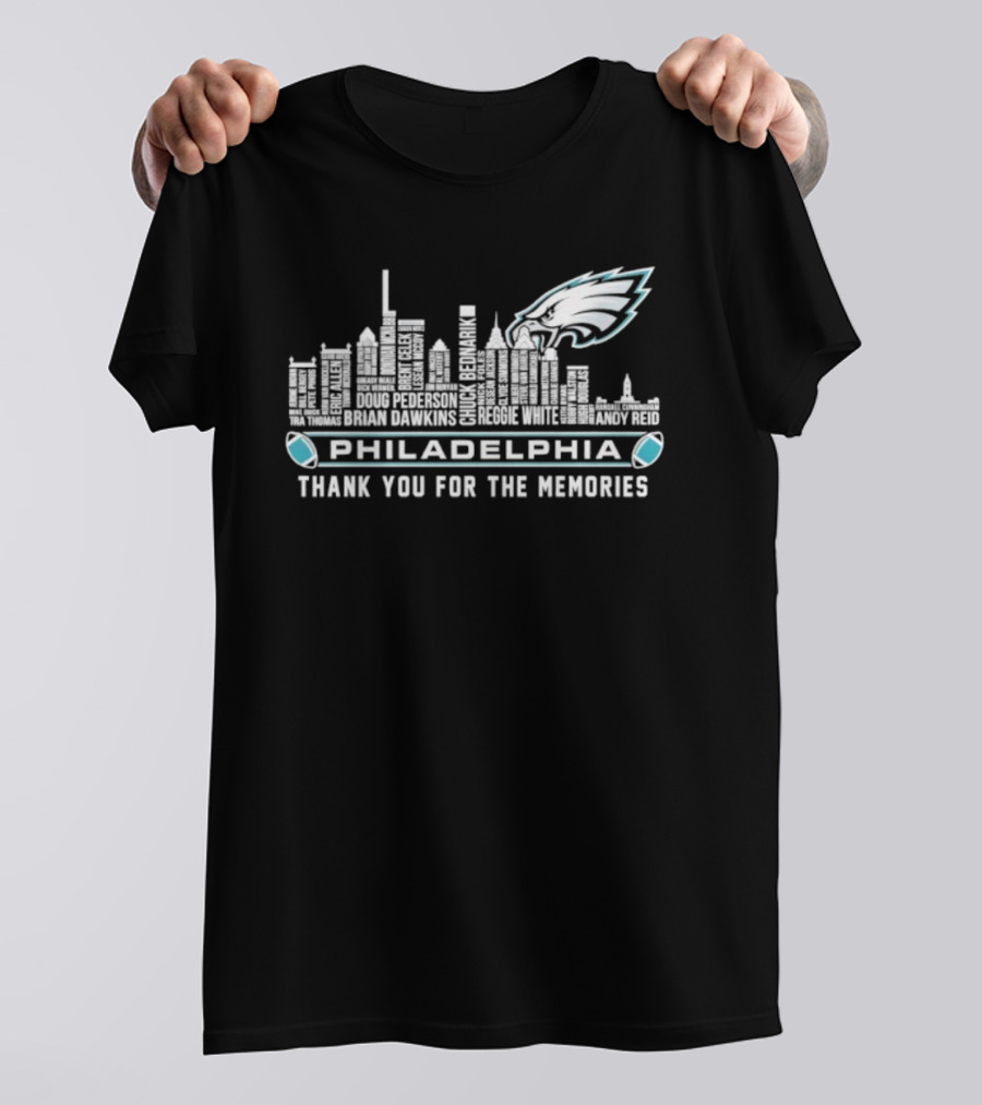 Philadelphia Eagles City Skyline Names Thank You For The Memories T-Shirt