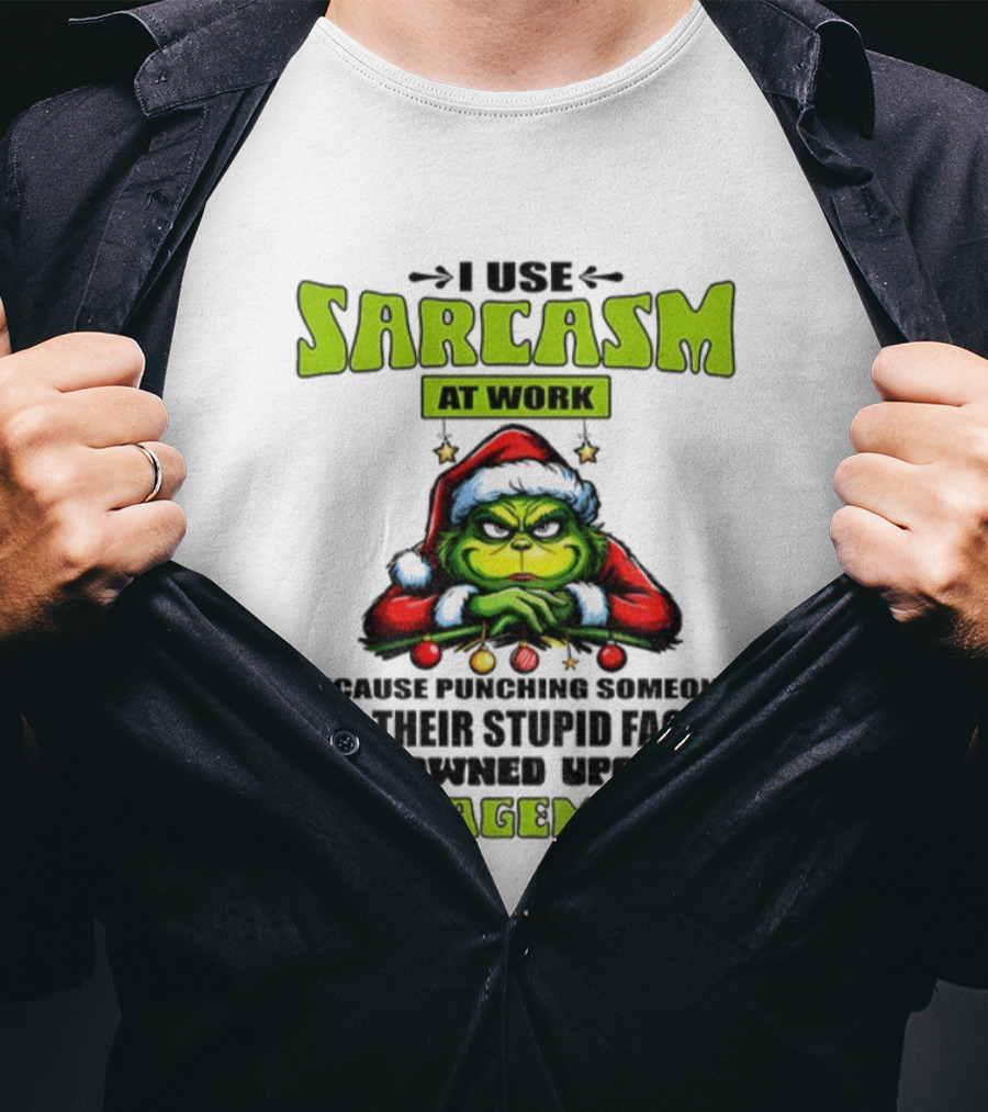 Grinch Santa Sarcasm At Work Christmas Humor Punching Stupid Face Management T-Shirt