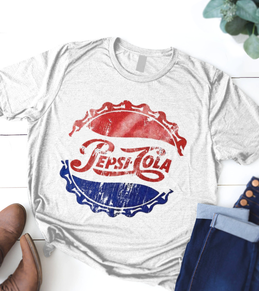 Pepsi Cola Vintage Bottle Cap Distressed Red White Blue T-Shirt