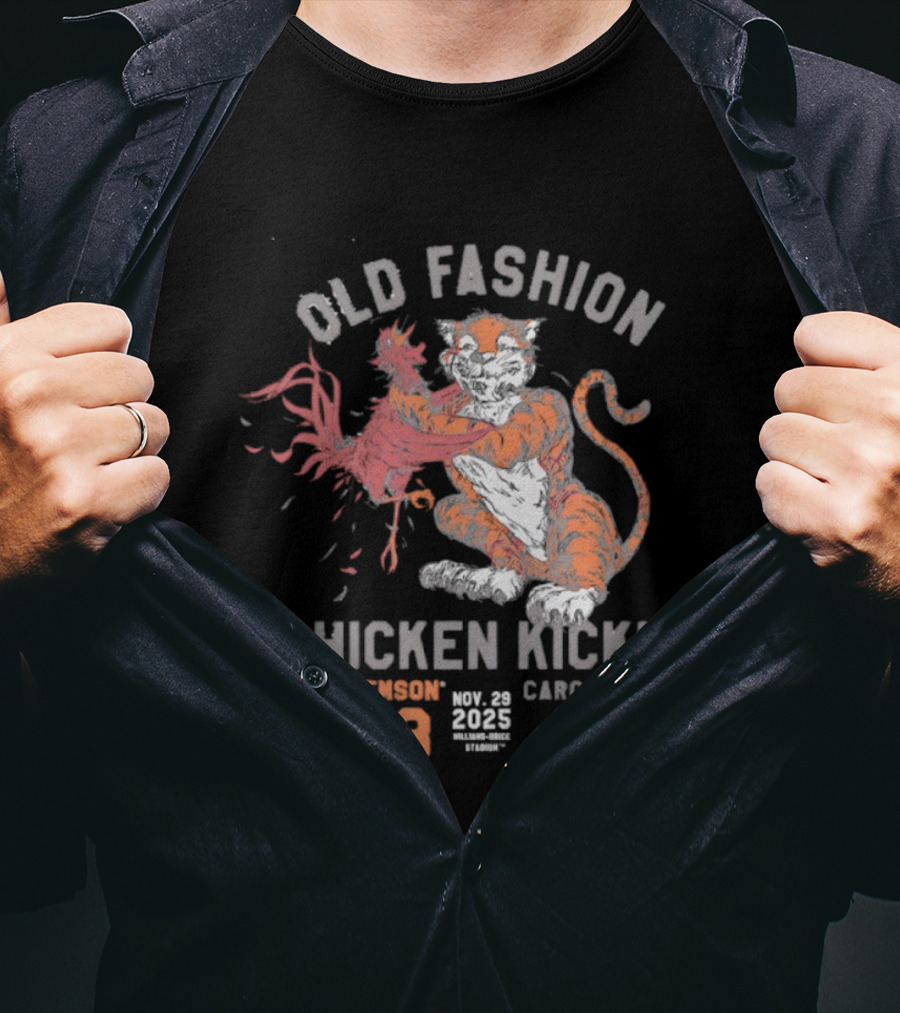 Old Fashion Chicken Kickin’ Carolina Mascots 25 14 T-Shirt