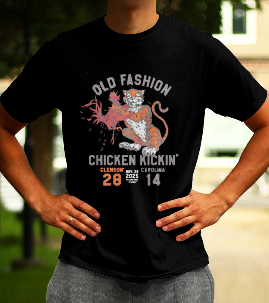 Old Fashion Chicken Kickin’ Carolina Mascots 25 14 T-Shirt