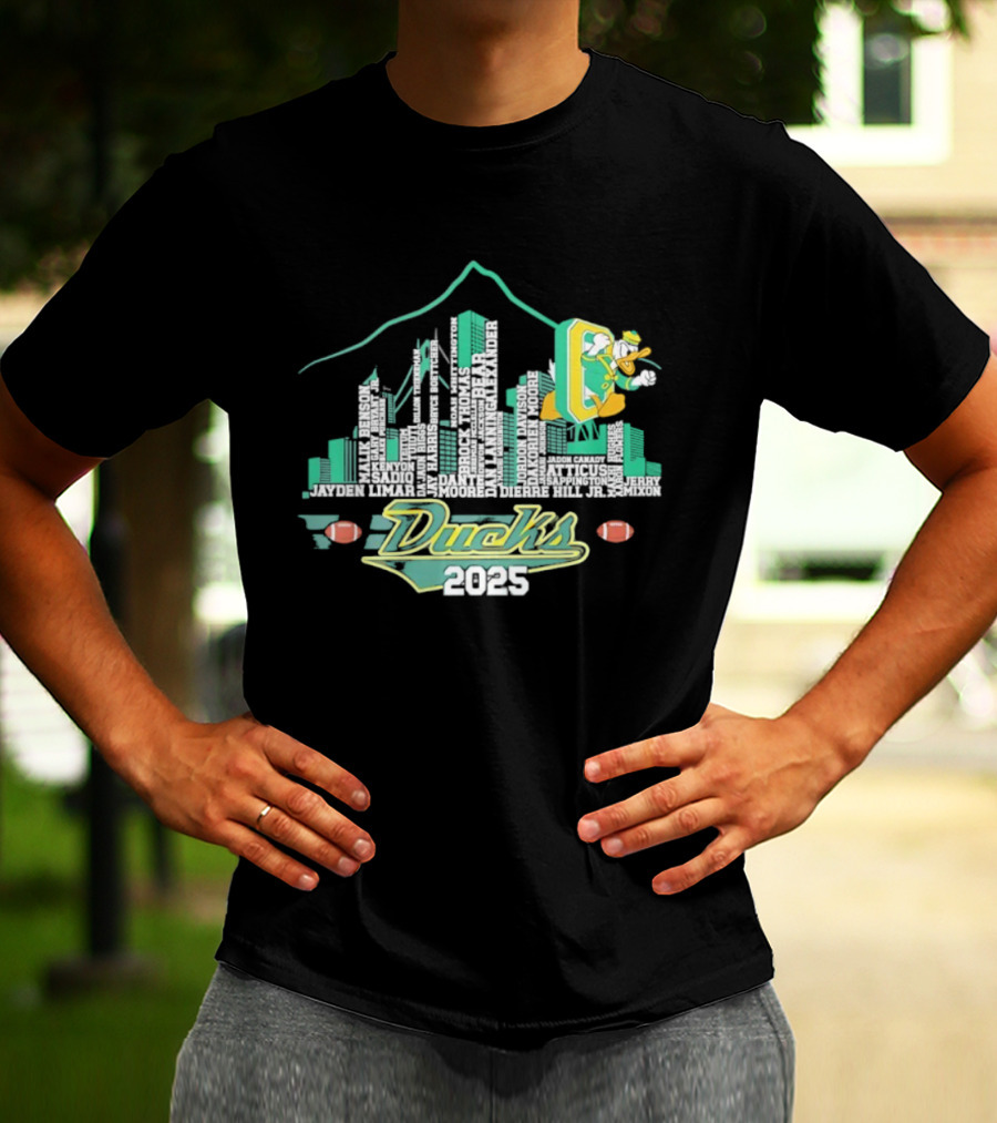 Oregon Ducks 2025 Mascot Football Cityscape T-Shirt