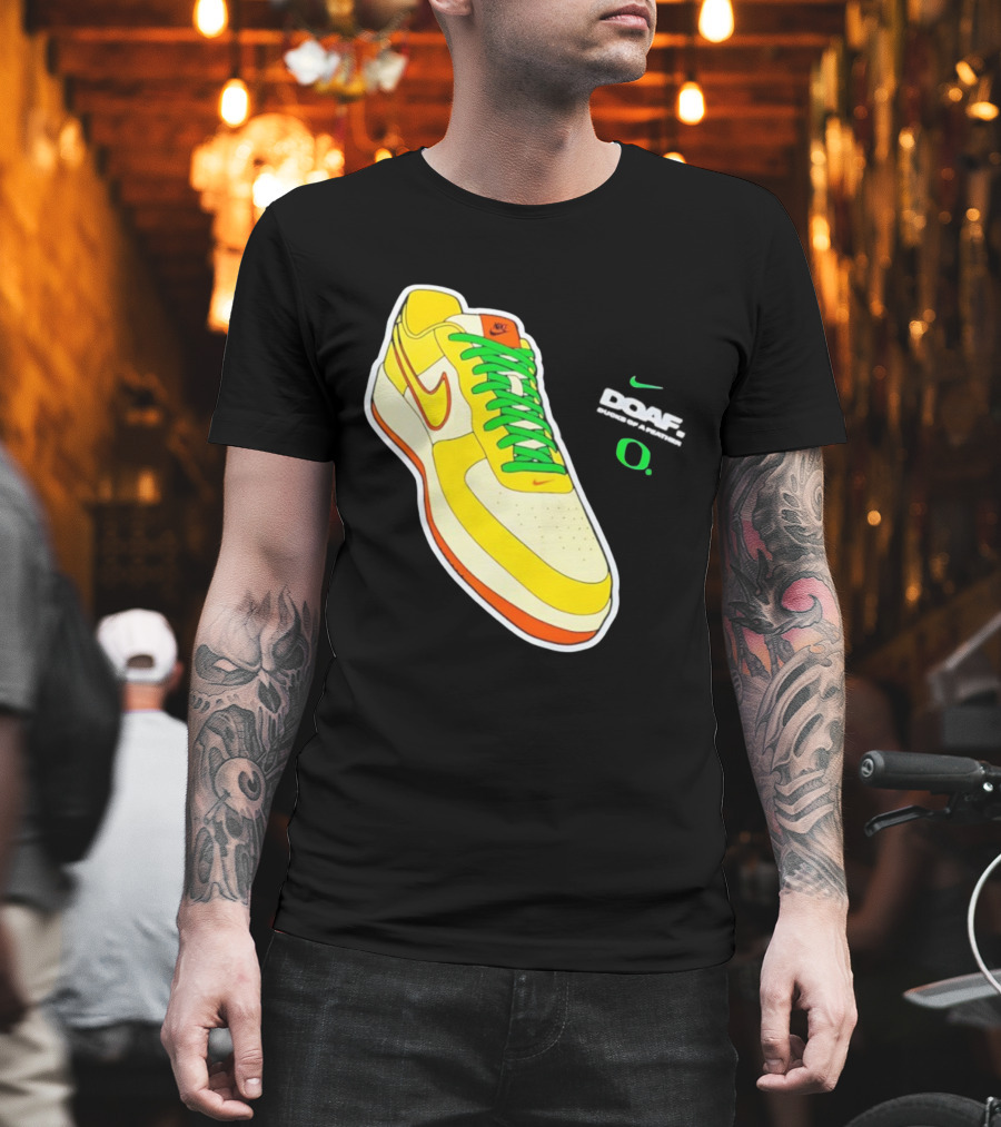 Oregon Ducks DOAF Hatched Heat Nike Sneaker T-Shirt