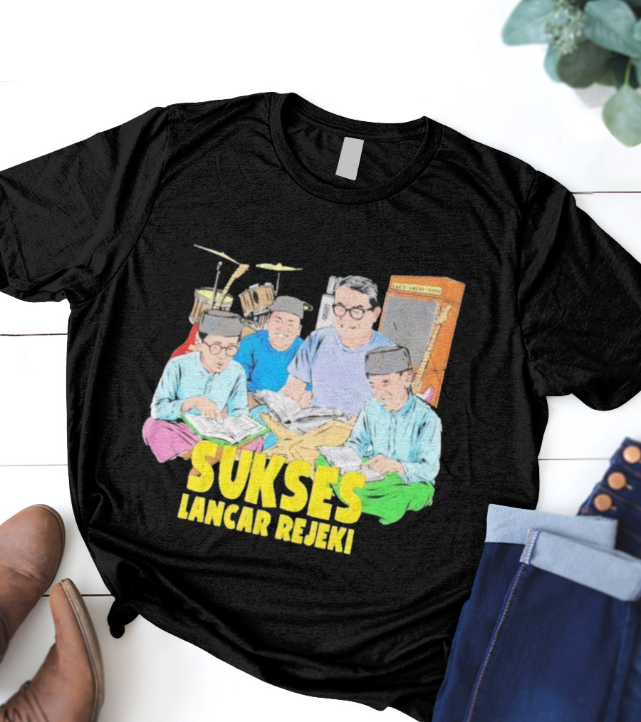 Sukses Lancar Rejeki Illustration With Reading Group And Musical Instruments T-Shirt