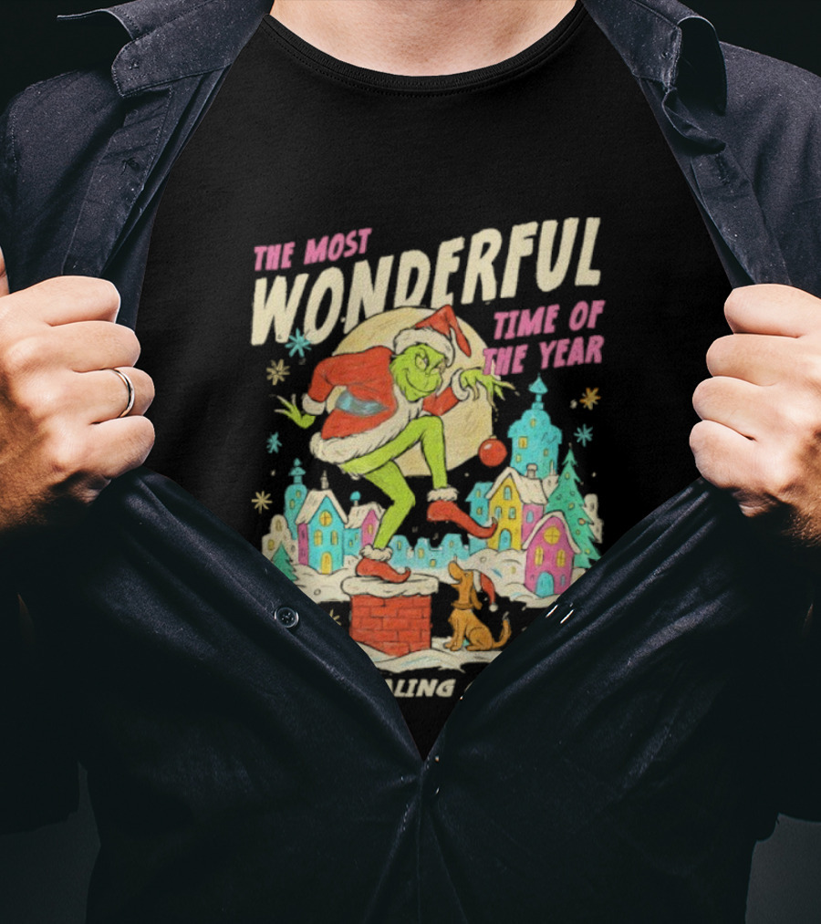 Grinch The Most Wonderful Time Of The Year We're Stealin' Christmas Santa Scene T-Shirt