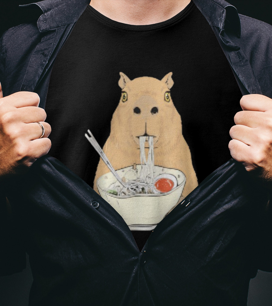 Capybara Eating Ramen Noodles Japanese Style T-Shirt