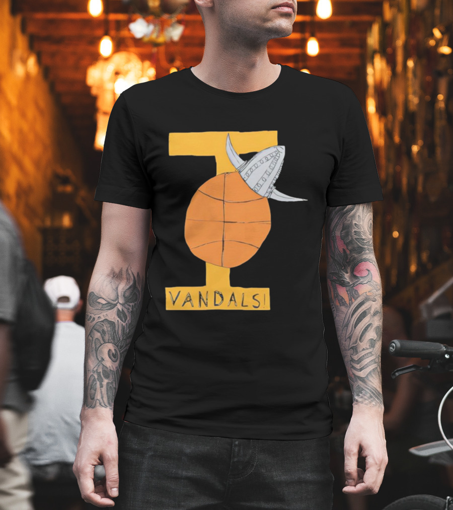 I Vandals Basketball Viking Helmet Graphic T-Shirt