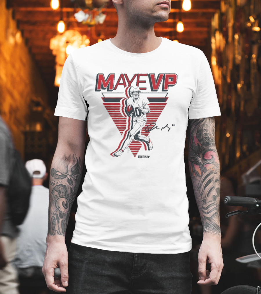 MAYEVP Football Player Triangle Design T-Shirt