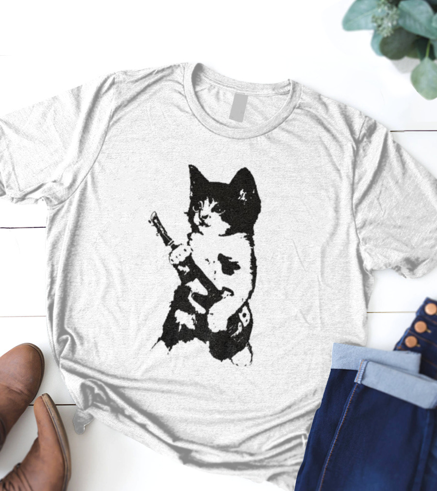 Rockstar Kitten Vintage Gun Holder Retro Style T-Shirt