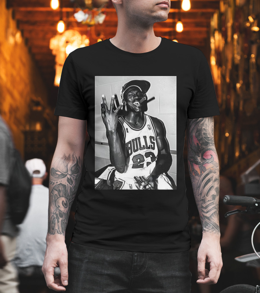 Chicago Bulls Michael 23 Cigar Celebration 4x Champions T-Shirt