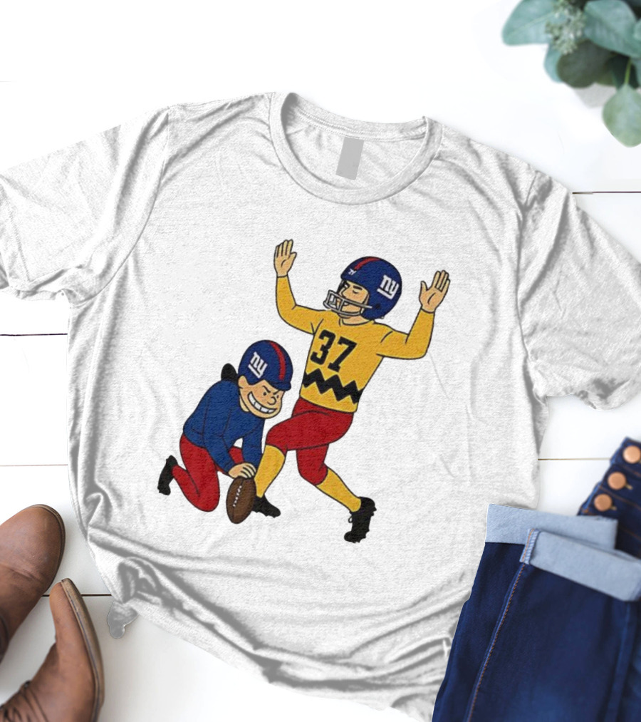 Younghoe Koo Charlie Brown Giants Football Kicker Miss Meme 37 T-Shirt
