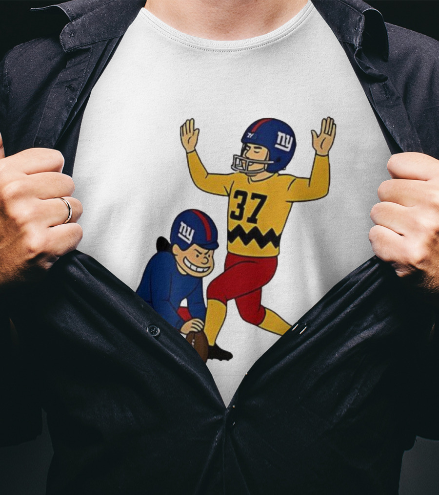 Younghoe Koo Charlie Brown Giants Football Kicker Miss Meme 37 T-Shirt