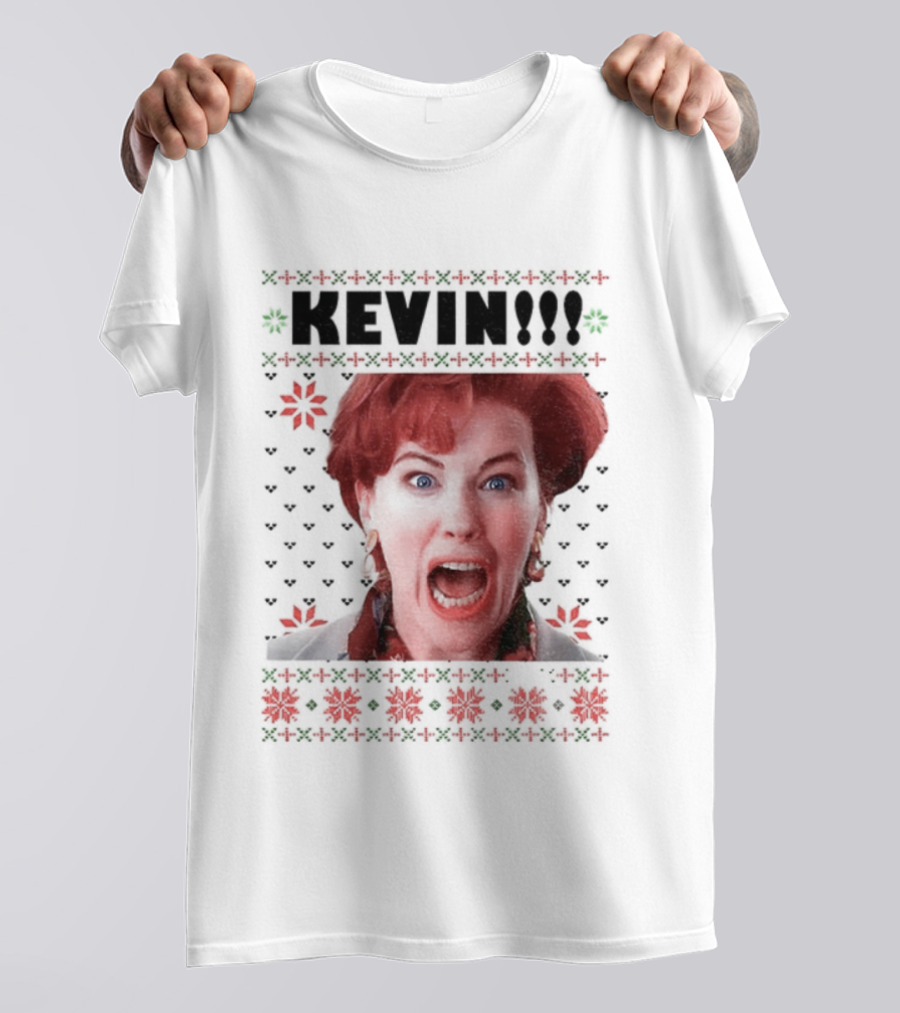 Kate McCallister Kevin Home Alone Movie Christmas Scene T-Shirt