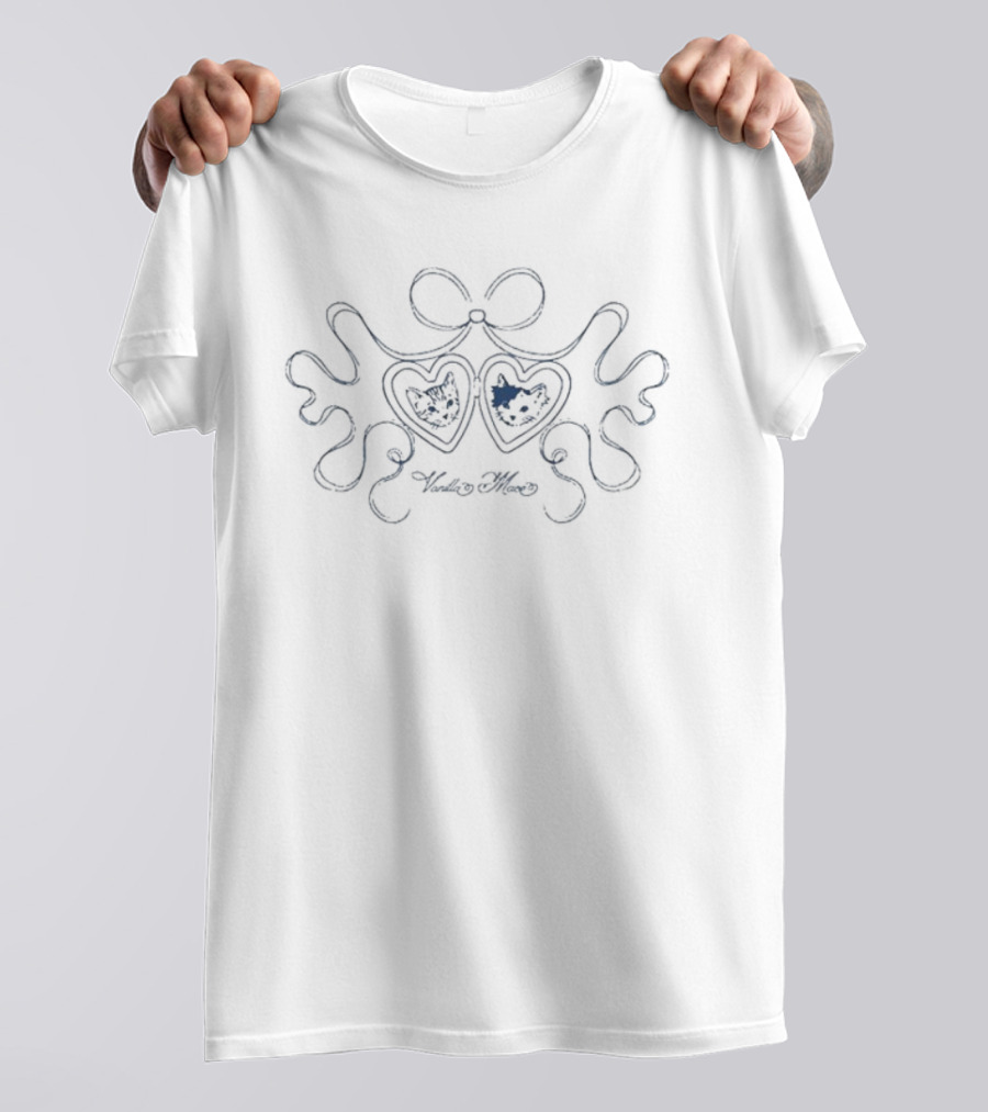 Vanilla Mace Cats Heart Bow Design T-Shirt