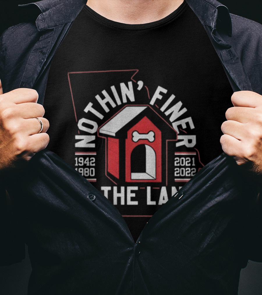 Nothin’ Finer In The Land 1942 1980 2021 2022 Doghouse Outline Map T-Shirt