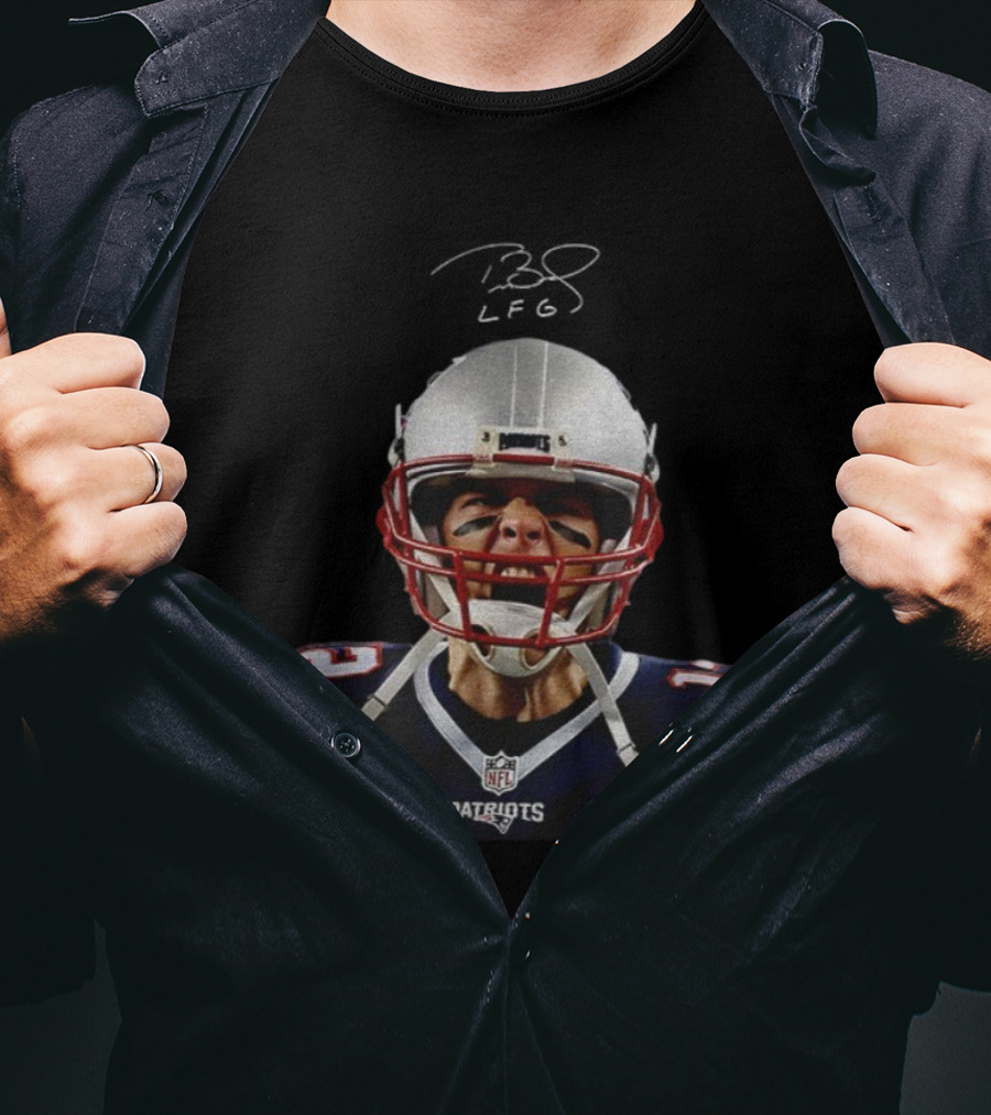 Tom Brady Tampa Bay Buccaneers Football NFL Signature 2025 T-Shirt