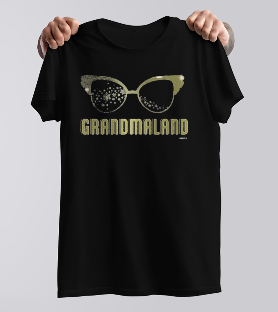 StarKid VHS Christmas GrandmaLand Retro Glasses T-Shirt