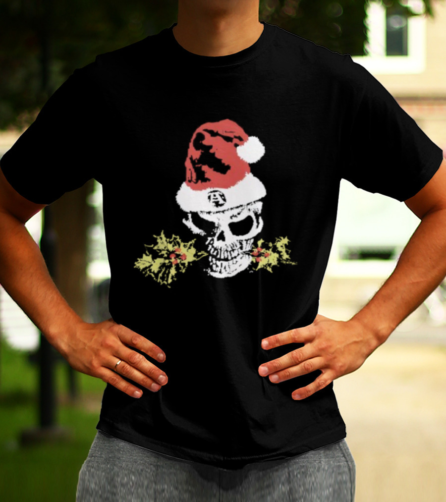 Alchemist Christmas Skull Santa Hat Holly Wreath T-Shirt