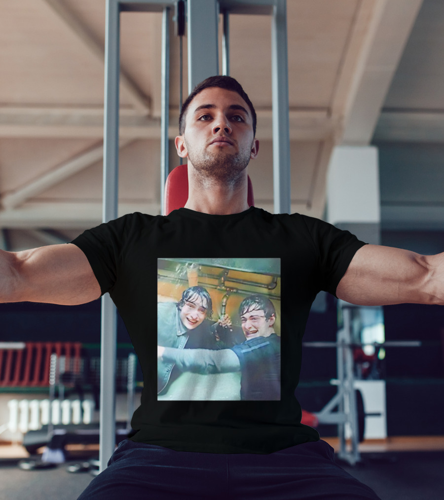 Mr Whatsit Will And Mike Stranger Things Photo Funny Wet Sink Scene T-Shirt