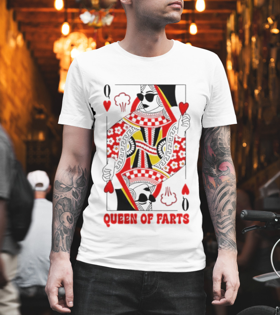 Queen Of Hearts Farts Playing Card Novelty T-Shirt