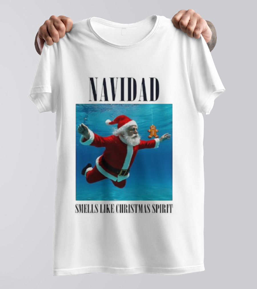 Navidad Santa Claus Underwater Smells Like Christmas Spirit T-Shirt