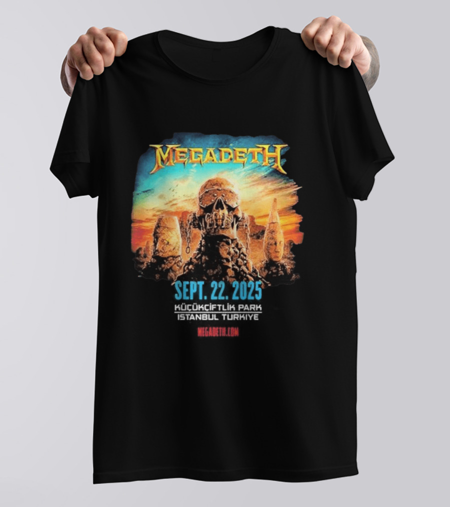Megadeth September 22 2025 Küçükçiftlik Park Istanbul Turkey Skull T-Shirt