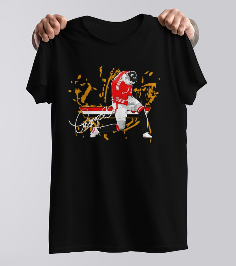 Casemiro 18 Man Utd Celebratory Signature Adored Gold Edition T-Shirt