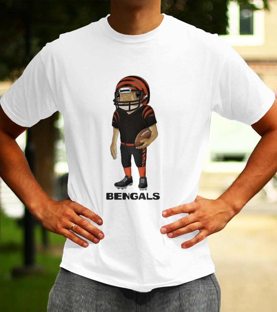Bad Bunny Cincinnati Bengals Concho Helmet Football Player With Bengals T-Shirt