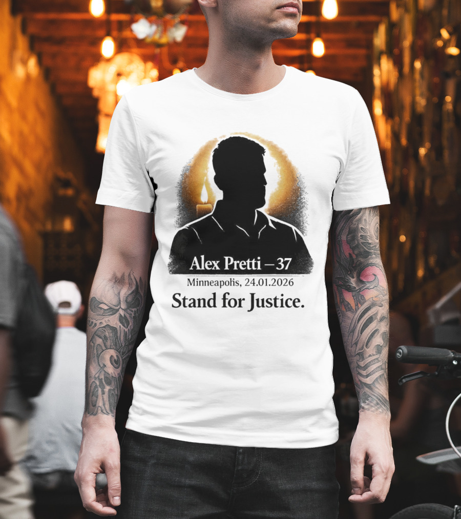 Alex Pretti 37 Minneapolis 24.01.2026 Stand For Justice Candle T-Shirt