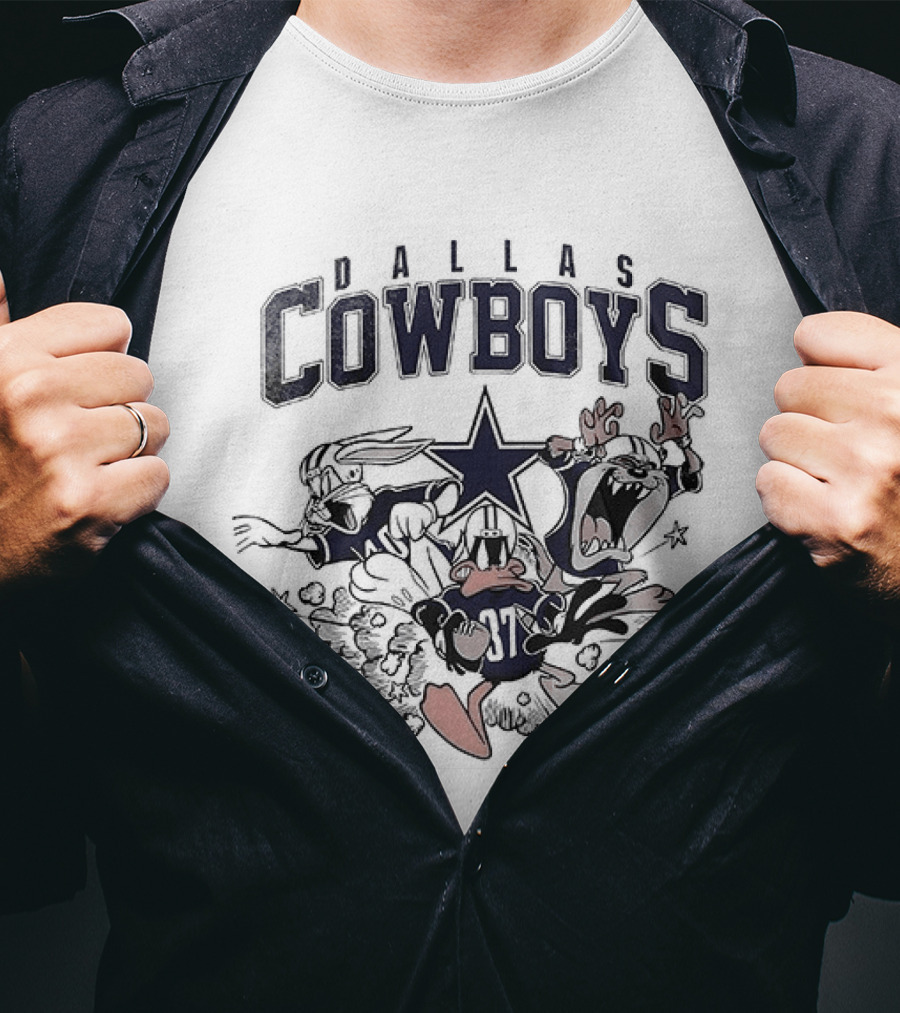 Dallas Cowboys Looney Tunes Bugs Bunny Taz Daffy Duck Star T-Shirt
