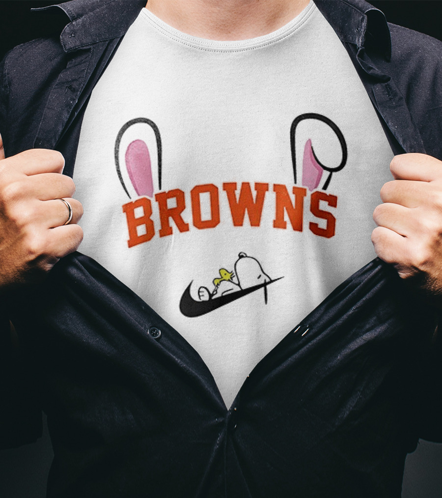 Cleveland Browns Peanuts Snoopy Woodstock Easter T-Shirt