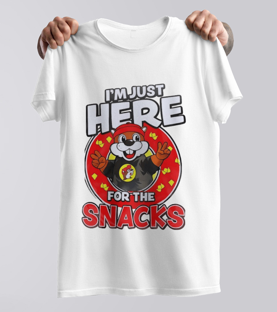 I'm Just Here For The Snacks Buc Ee's Fun Cartoon T-Shirt